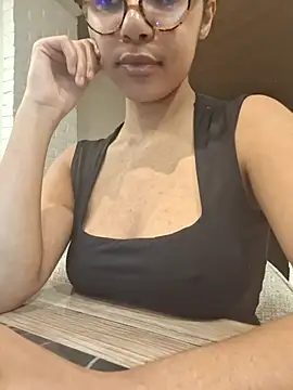 Snapshot of Anonymegirl0012 chatting on April 7, 2026, 11:59 pm Anonymegirl0012 online show from April 7, 2026, 11:59 pm