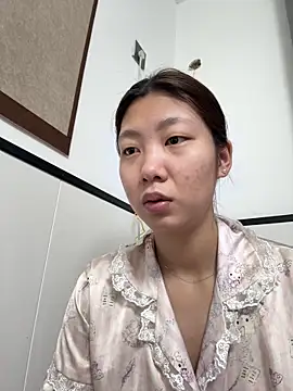 HANHAN886 online show from April 16, 2026, 8:48 am