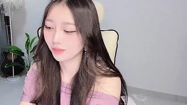 Snapshot of Yukiy8877 chatting on March 30, 2026, 11:00 am Yukiy8877 online show from March 30, 2026, 11:00 am