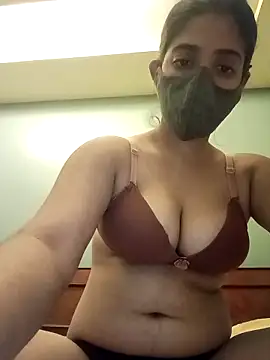 sanayabose7 online show from March 21, 2026, 5:27 pm