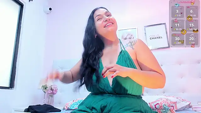 Snapshot of DianaSheren chatting on June 29, 2026, 8:09 pm DianaSheren online show from June 29, 2026, 8:09 pm
