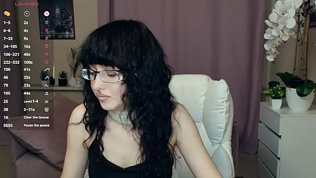 JordanSvetlik online show from May 23, 2026, 8:24 pm
