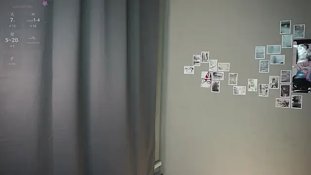 Snapshot of DellaLeck chatting on June 8, 2026, 8:42 pm DellaLeck online show from June 8, 2026, 8:42 pm