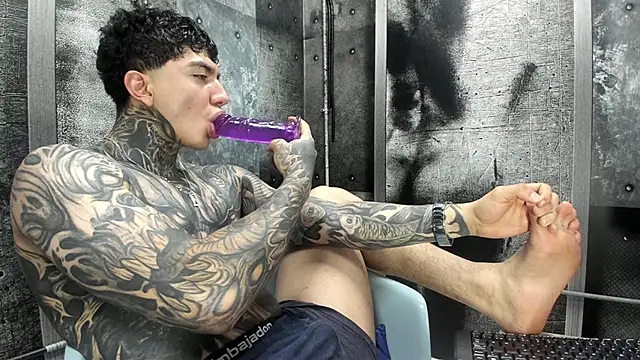 Snapshot of Gury_tattoo chatting on May 26, 2026, 7:10 pm Gury tattoo online show from May 26, 2026, 7:10 pm