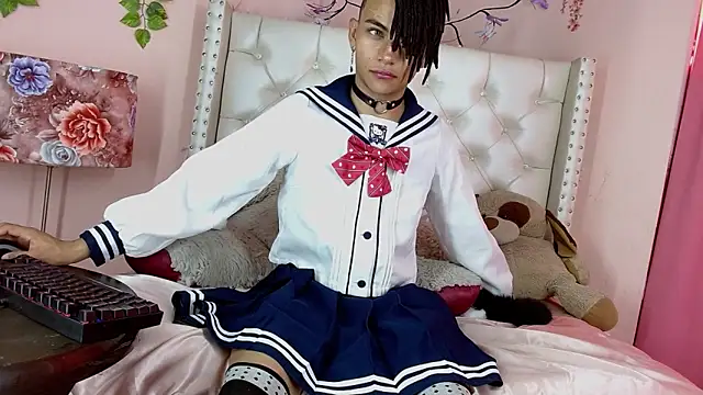 Snapshot of romeo_laurient chatting on April 13, 2026, 8:03 pm romeo laurient online show from April 13, 2026, 8:03 pm