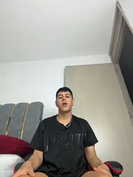 Snapshot of Angel_khouri_ chatting on April 20, 2026, 3:09 am Angel khouri online show from April 20, 2026, 3:09 am