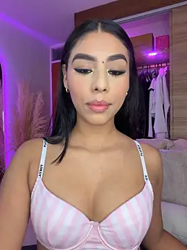 Rossie Blooms online show from April 10, 2026, 9:52 pm