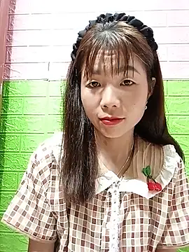 Snapshot of AmyLinee01 chatting on June 18, 2026, 11:58 am AmyLinee01 online show from June 18, 2026, 11:58 am