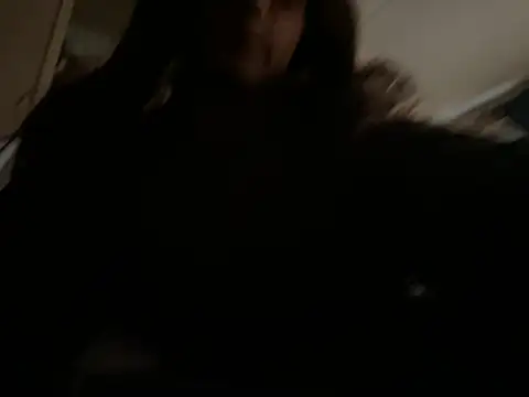 Snapshot of AlexAndriaStrips chatting on March 25, 2026, 10:49 pm AlexAndriaStrips online show from March 25, 2026, 10:49 pm