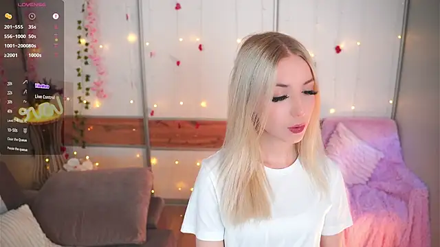 ScarlettRansdell online show from April 2, 2026, 5:10 pm