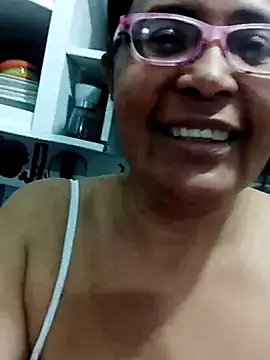 sexymomsn online show from May 8, 2026, 1:44 am