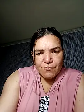 Snapshot of Zuleyka_69 chatting on April 15, 2026, 10:11 am Zuleyka 69 online show from April 15, 2026, 10:11 am