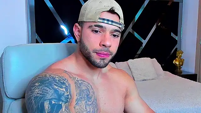 Raytorres online show from April 23, 2026, 10:45 pm