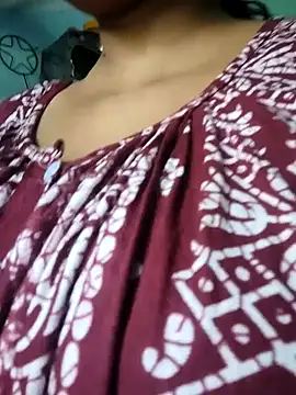 itz-priya online show from April 2, 2026, 4:43 am