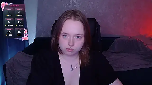 SelenaLily online show from May 16, 2026, 5:23 pm