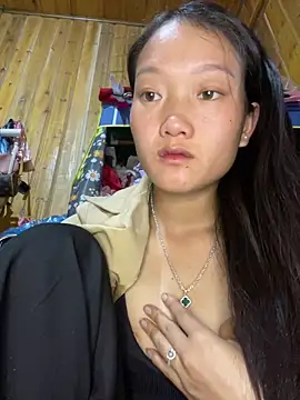 Jolinie online show from April 19, 2026, 1:10 pm