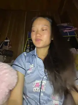 Jolinie online show from April 28, 2026, 5:23 am