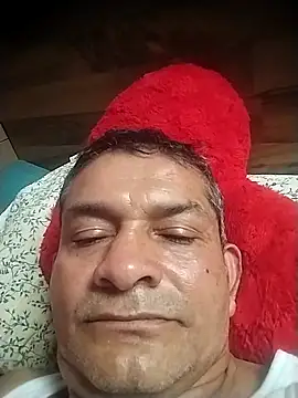 Snapshot of luving75 chatting on March 22, 2026, 10:02 pm luving75 online show from March 22, 2026, 10:02 pm