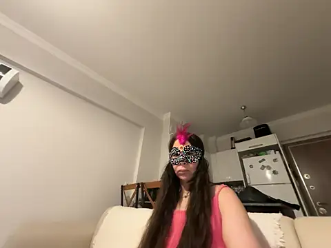 lilyums online show from July 10, 2026, 8:44 pm