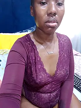 Candylips22 online show from July 10, 2026, 11:24 am