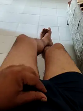 Snapshot of B_S0051 chatting on April 8, 2026, 2:11 am B S0051 online show from April 8, 2026, 2:11 am