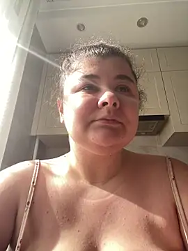 curly elise online show from March 26, 2026, 11:38 am