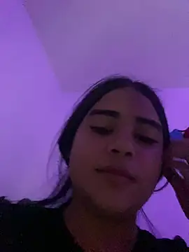 Valerials online show from April 14, 2026, 9:21 pm