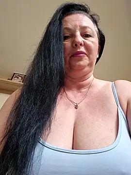 angelicalov online show from May 5, 2026, 5:37 am