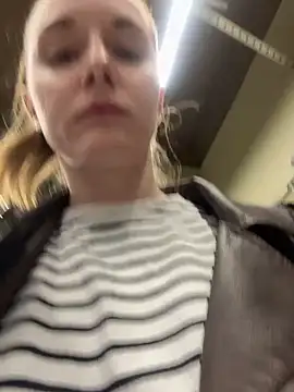 Snapshot of FReyja_44 chatting on March 24, 2026, 12:43 pm FReyja 44 online show from March 24, 2026, 12:43 pm