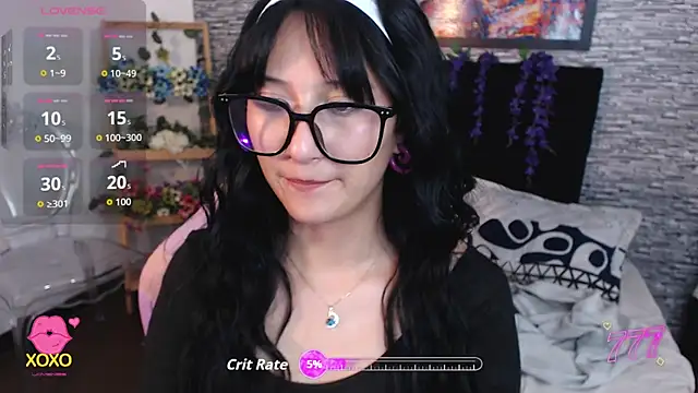 Snapshot of eyes_moonn chatting on May 11, 2026, 11:38 am eyes moonn online show from May 11, 2026, 11:38 am