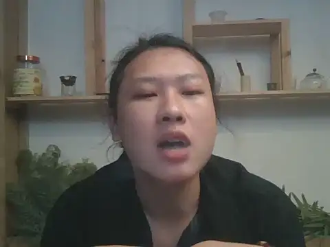 Live-001 online show from May 31, 2026, 11:06 am