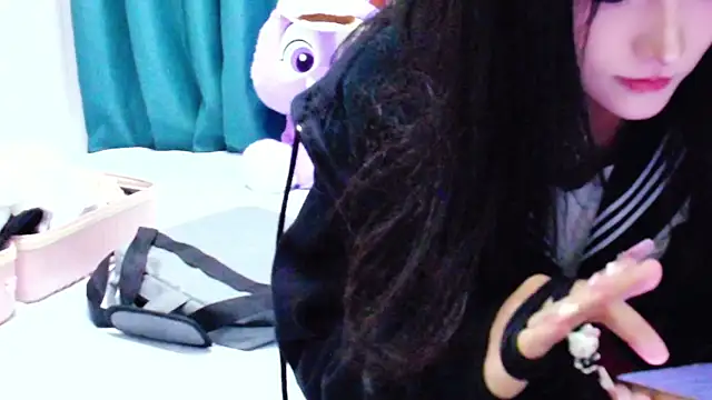 girllong520 online show from April 1, 2026, 7:20 am