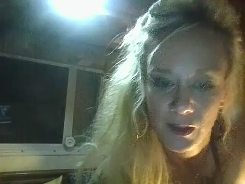 batshtcrzybbylov3 online show from May 28, 2026, 1:58 am