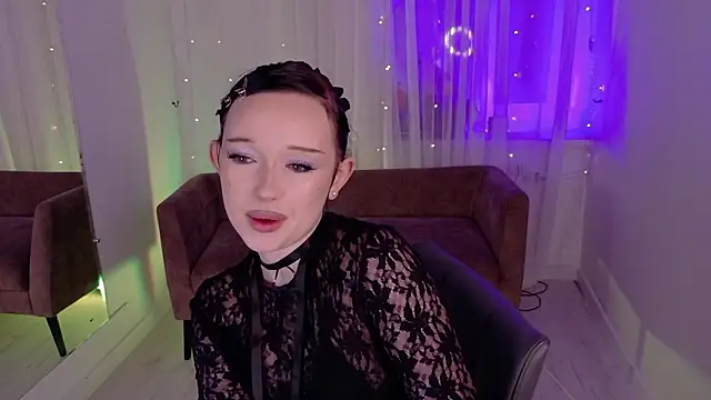 Flora Ray online show from March 27, 2026, 1:44 pm