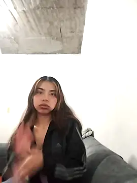 Atenea 7 online show from April 25, 2026, 7:55 pm