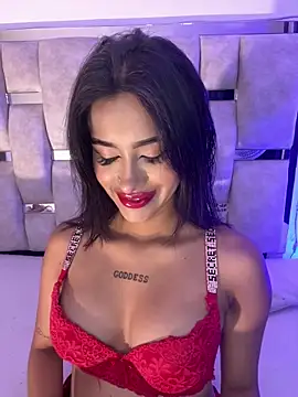 Snapshot of Lizzy_Bonnie chatting on May 13, 2026, 1:25 am Lizzy Bonnie online show from May 13, 2026, 1:25 am