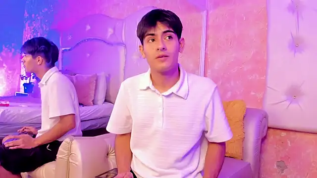 TylerCruz   online show from April 14, 2026, 6:41 am