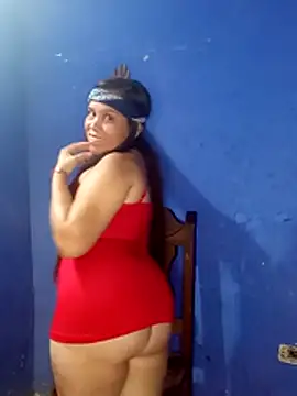 alexandra-queen online show from May 5, 2026, 2:41 am