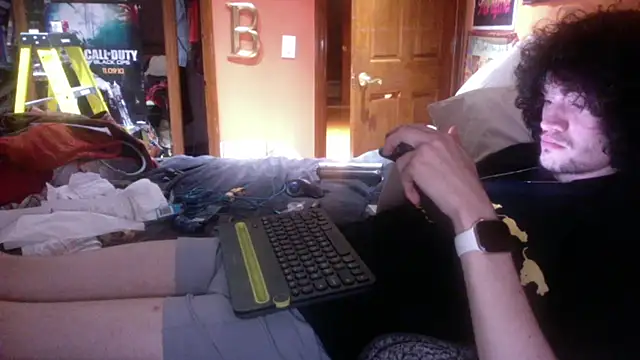 Teddy4420 online show from May 12, 2026, 12:41 am
