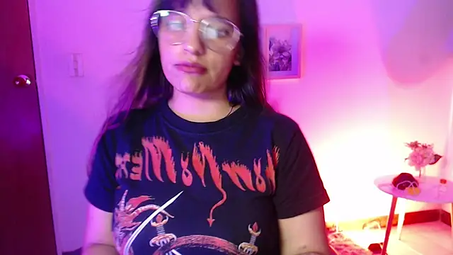 Ivvy Bloom online show from May 26, 2026, 3:13 am