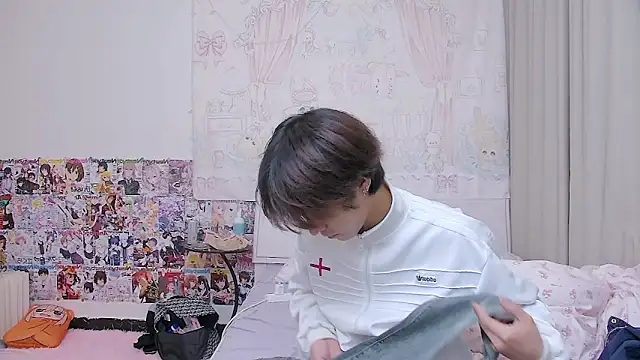 buding-001 online show from April 26, 2026, 5:16 am