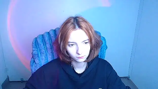 Snapshot of Butterfly_Milly chatting on April 27, 2026, 11:30 am Butterfly Milly online show from April 27, 2026, 11:30 am