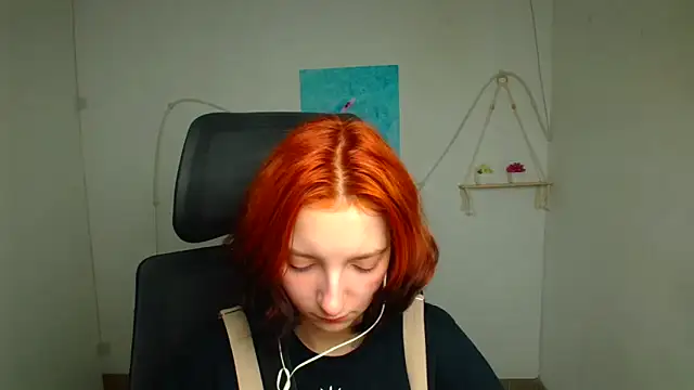 Snapshot of Butterfly_Milly chatting on May 5, 2026, 11:40 am Butterfly Milly online show from May 5, 2026, 11:40 am