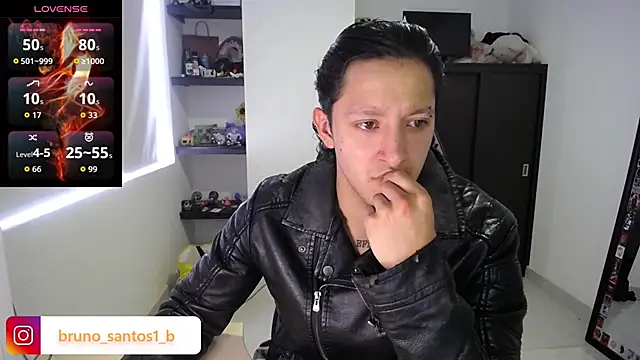 Snapshot of Bruno_santos1 chatting on April 3, 2026, 12:58 pm Bruno santos1 online show from April 3, 2026, 12:58 pm