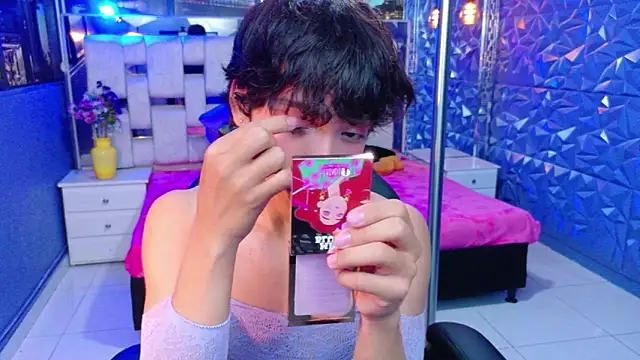 IsaacNovaa online show from June 7, 2026, 7:50 pm