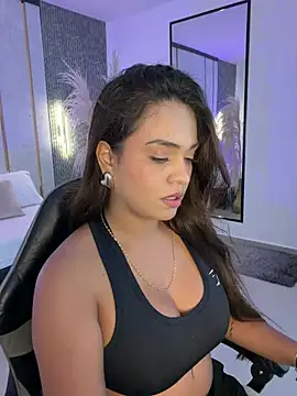 Snapshot of alana_dantes_ chatting on June 5, 2026, 7:30 pm alana dantes online show from June 5, 2026, 7:30 pm