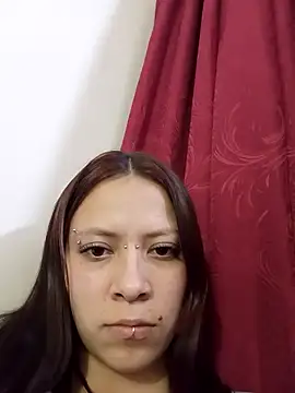 AuroraaMoonn online show from April 2, 2026, 11:46 pm