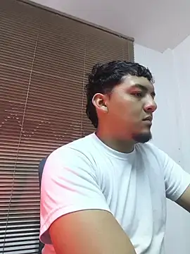 Itsdavidxxx online show from April 18, 2026, 11:49 pm