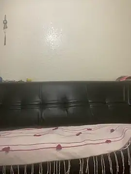 Snapshot of Ashwak_trans chatting on April 9, 2026, 10:48 pm Ashwak trans online show from April 9, 2026, 10:48 pm