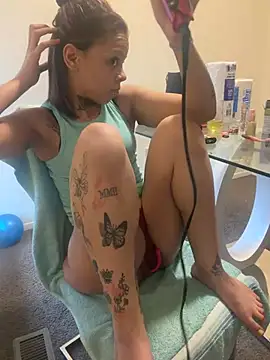 Honeyy bunzzxoxo online show from April 4, 2026, 11:13 pm